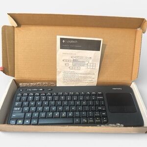 Logitech Harmony Smart Keyboard